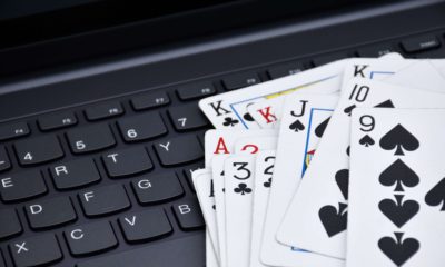 Live poker